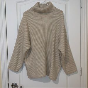 H&M ribbed beige turtleneck sweater
